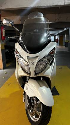 SUZUKI BURGMAN 400 SUZUKI BURGMAN 400